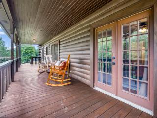Hot Tub - Cabin Retreat -Firepit - Lake Lure - Chimney Rock - 4