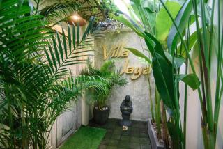 Canggu Oasis 4BR Villa with Huge Pool & Lush Garden - 6