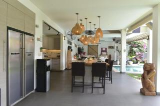 Canggu Oasis 4BR Villa with Huge Pool & Lush Garden - 7