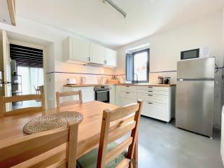 The Cliffs - Picon Seaside Cottage - 2