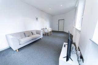 Cosy Central Blackburn Apartment - 4