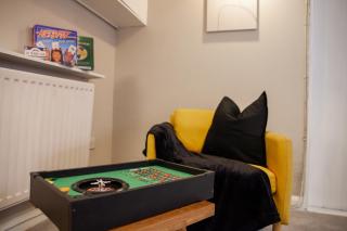 Huge 6 Bedroom House in Central Derby - 1