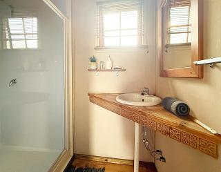 Leopard Chalets Hippo Waterfront Lodge - 6