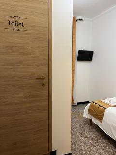 Genova Gold Rooms - 6