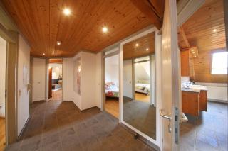 Schöne Dachzimmerwohnung - 8