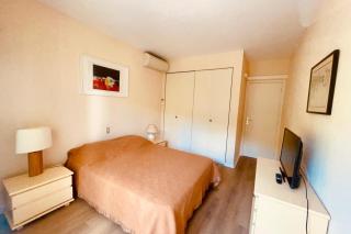 Cozy flat with terrace and swimming pool in Cannes - 4