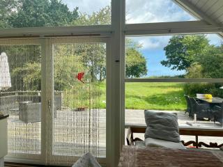 Charming Summer House With Beach Access - 8