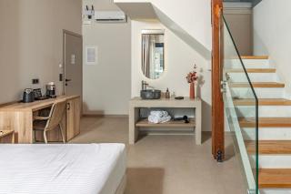 Lotus Serenity Suites - 3