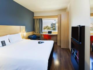 ibis Paulinia - 0