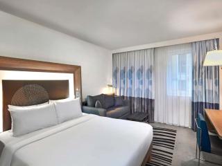 Novotel London Tower Bridge - 1