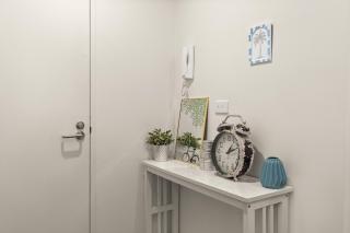 Comfy Urban Escape with Outdoor Space - 2