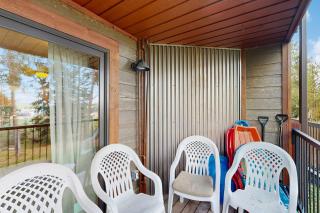 Atrium Condo #002 - 6