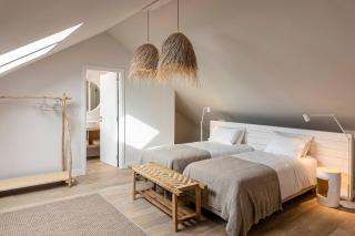 Charming Design House In Montijo With Garden - 41 - 1