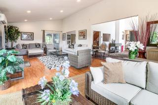 2 Mi to Downtown Coos Bay Home with Deck, Fire Pits - 4