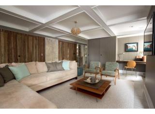 Hall & Oaks by Lucky Savannah - 9
