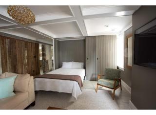 Hall & Oaks by Lucky Savannah - 3
