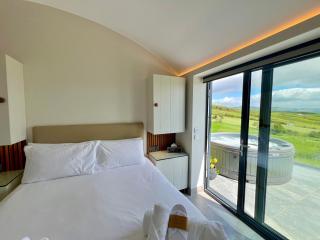 The Willow Hill - 4