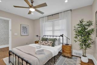 Sleek 5br Buckhead Homemodern,spacious & Central - 2