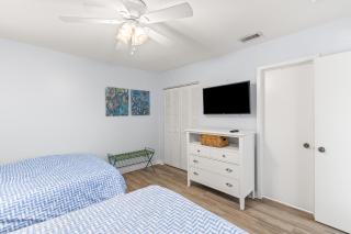 New Listing! Tidewater H301 - Top Floor End Unit! - 3