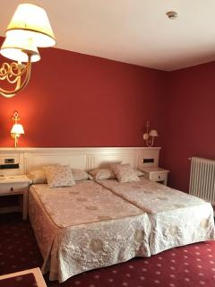 Hotel Leonor Mirón - 4