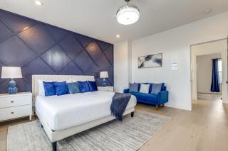 Modern 4 Bed 3Bath Great Views Min to Downtown - 2
