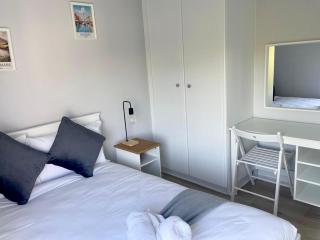 Stylish City Retreat - sleeps 6 - 7