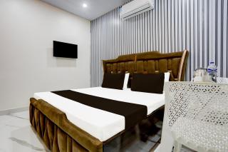 Hotel O Athiti Palace - 4