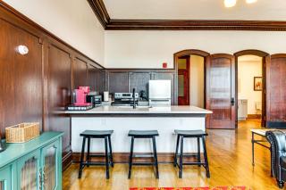 Modern Elegance Timeless Crawfordsville Studio! - 4