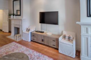 Washington Square Abode by Lucky Savannah - 5