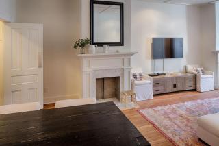 Washington Square Abode by Lucky Savannah - 3