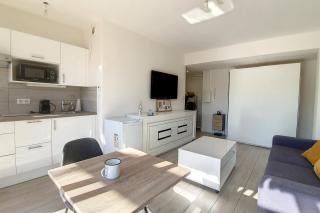 HENRI CAMILLE REAL ESTATE -Fleuries7-Charming studio w big terrace - Cannes - 6