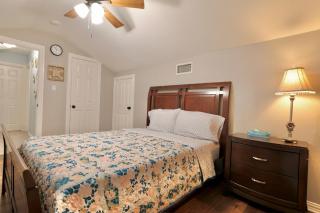 Beautiful home with heated spa and heated pool - 3