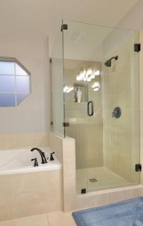 Beautiful home with heated spa and heated pool - 2