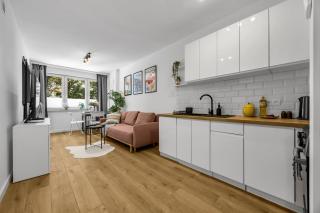 Downtown Apt - Trams&Bus Nearby - by Rentujemy - 3