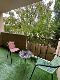 Red Poppy Apartment - 2