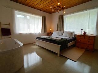 Green Escape-Entire House - 3