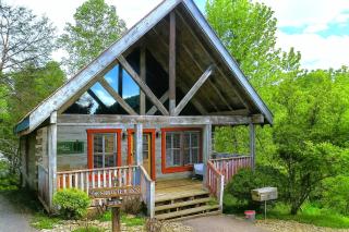 Adorable Shut'er Inn-FREE Tickets- 1 mile to downtown Pigeon Forge - 0