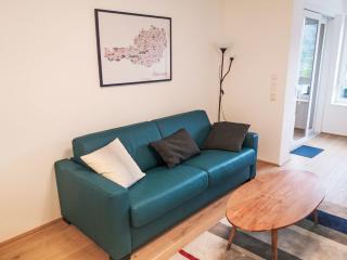 Apartment Top 5 Alpe maritima Seeblick-Bergkulisse by Interhome - 2