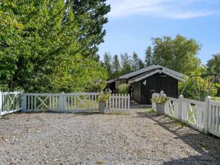 Holiday Home Erko - 575m from the sea by Interhome - 0