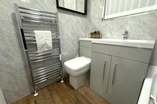 Apartment - Sleeps 4 - Pet friendly - Parking - 1