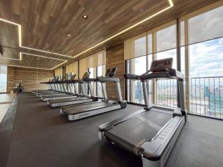 Asoke Luxury High Rise - Steps to BTS and MRT - WiFi - 4