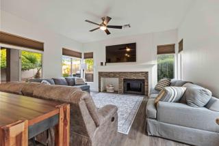 Mesa Arizona Oasis w Pool BBQ Vaulted Ceilings - 8