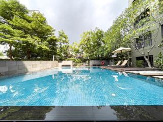 Prime Sukhumvit Living - BTS Phrom Phong - Ultra Fast WiFi - 6