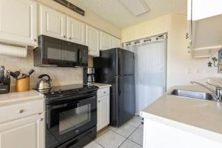 Oceanfront Paradise Maui Sunset 2BR2BA Condo - 3