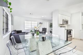 Casa Luna Tropical Pool Minutes To The Beach - 5