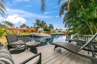 Casa Agape Waterfront HotTub 15 min to Beach - 8