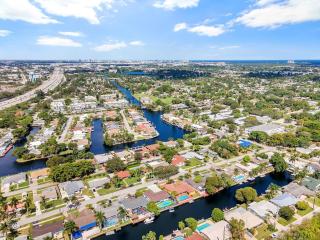 Casa Utopia Waterfront Pool 15 Min To Beach - 5