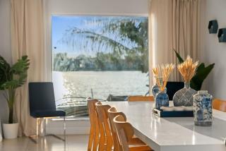 Casa Santorini Waterfront Pool - 5