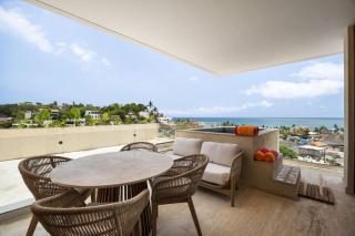 Beach breeze luxury resort for 4 - 5