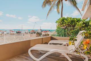 Casa de Luz Beachfront Oasis w Ocean Views Pool - 8